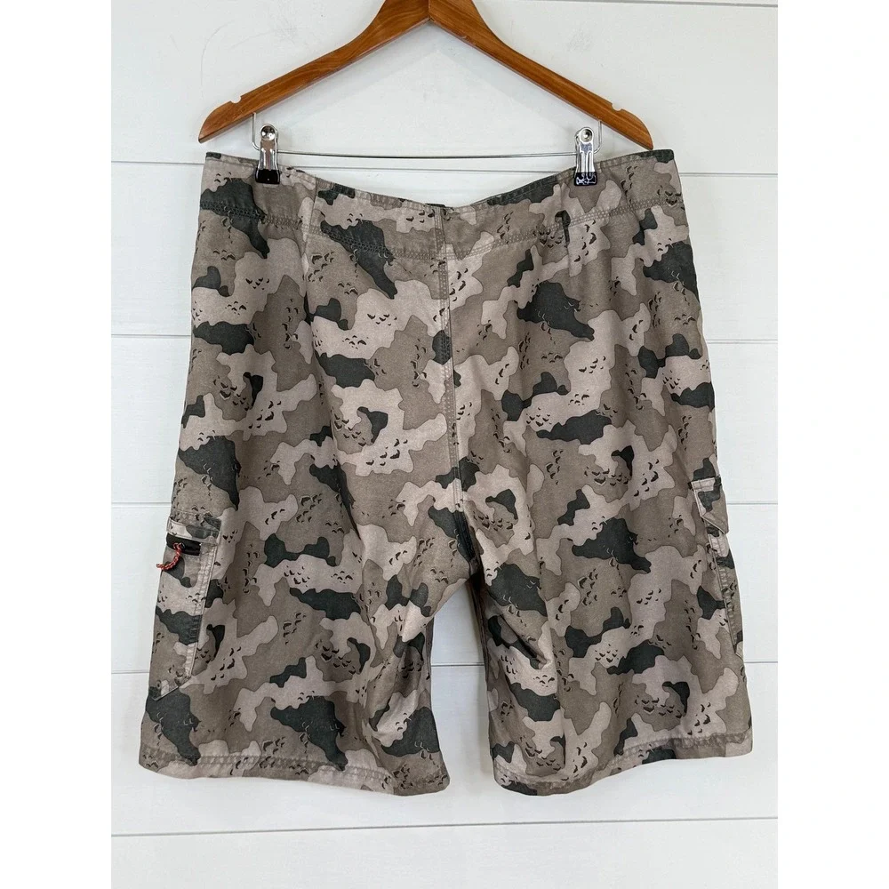 Simms Hex Camo Fishing Cargo Shorts Zip Pocket Wading Outdoor Brown Gray XL